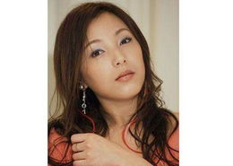 中国十大年轻貌美身价过亿女富豪